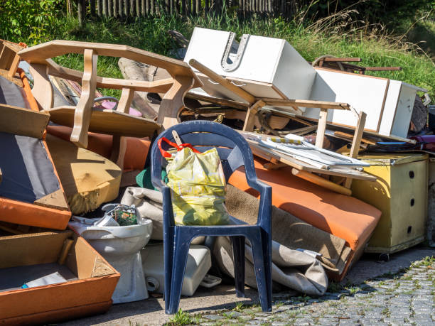 Best Garage Cleanout Services  in Weatogue, CT